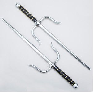 Photo of Rounded Metal Chrome Sai